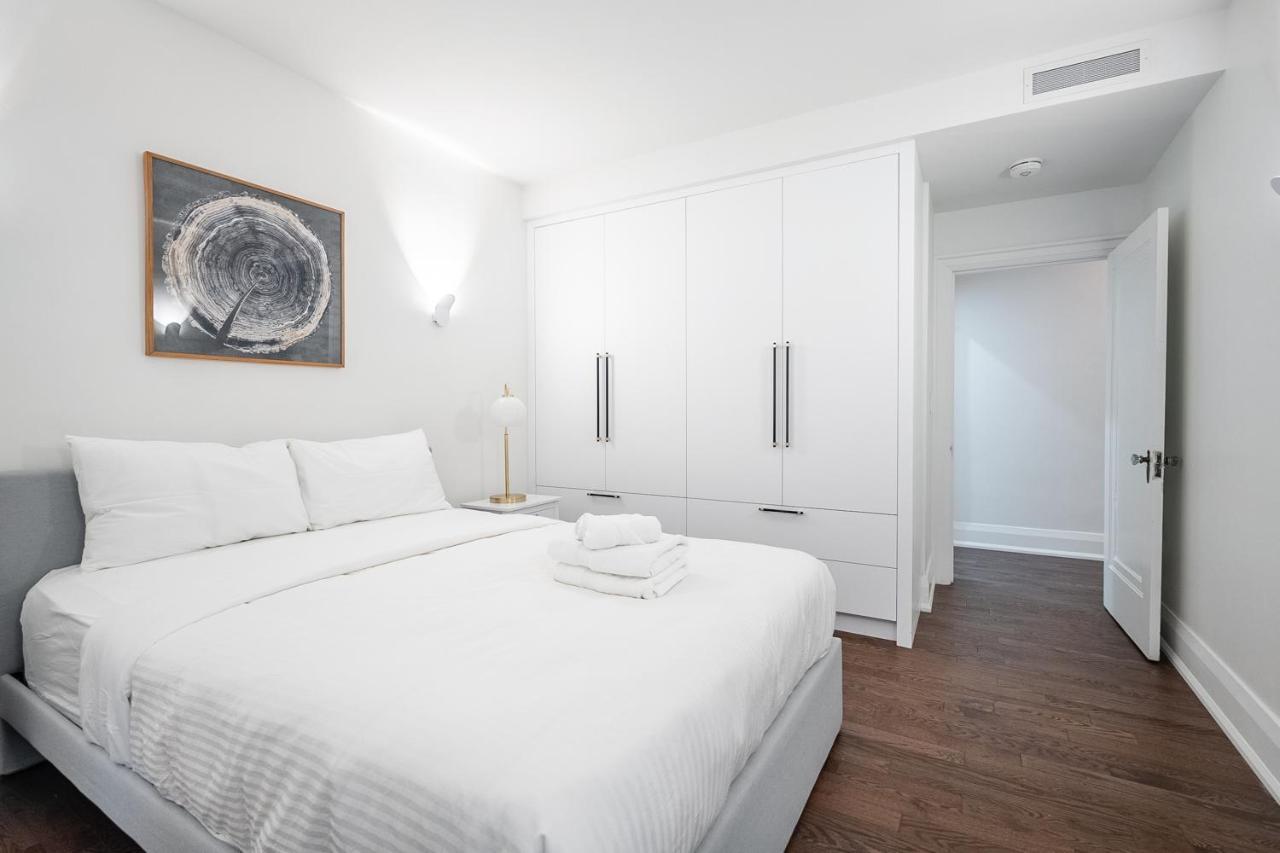 Beautiful And Spacious Luxury Home トロント エクステリア 写真