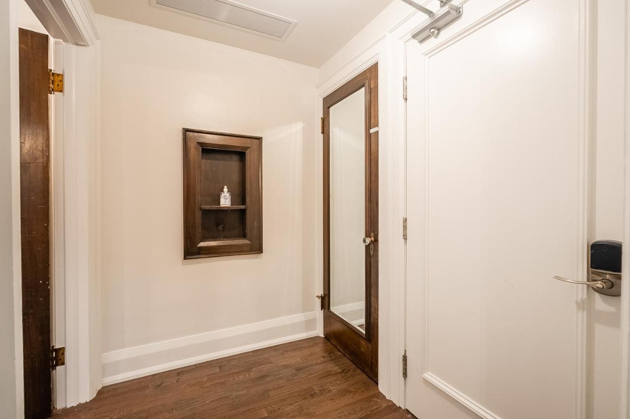 Beautiful And Spacious Luxury Home トロント エクステリア 写真