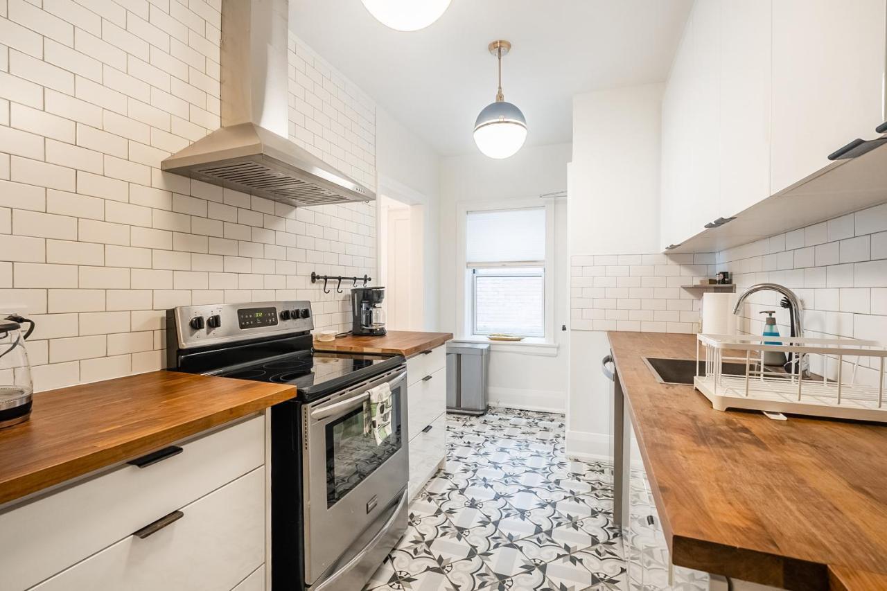 Beautiful And Spacious Luxury Home トロント エクステリア 写真