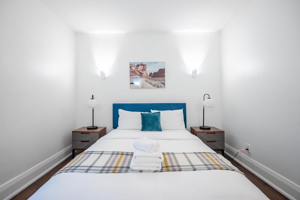 Beautiful And Spacious Luxury Home トロント エクステリア 写真
