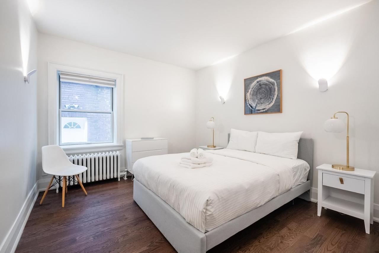 Beautiful And Spacious Luxury Home トロント エクステリア 写真