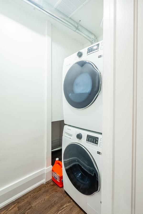 Beautiful And Spacious Luxury Home トロント エクステリア 写真